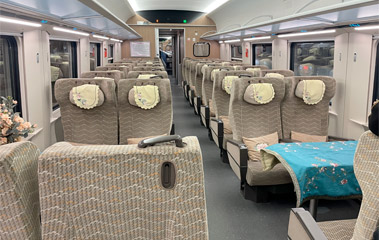 1st class seats on train D87 from Kunming to Vientiane