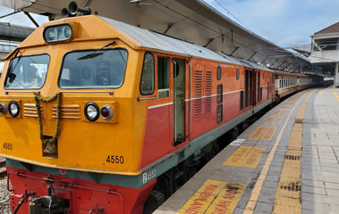 Padang Besar to Hat Yai shuttle train