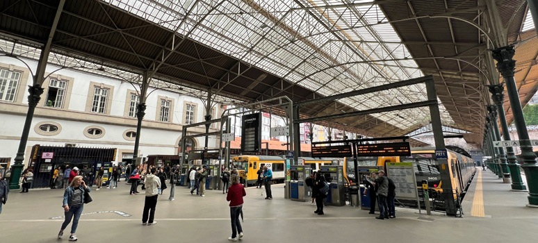 Porto Sao Bento trainshed