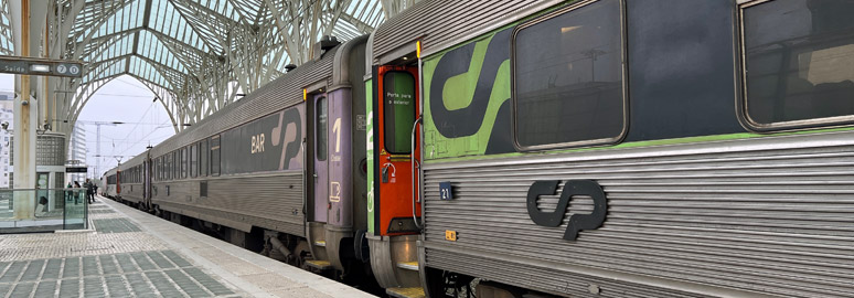 Intercity trainto Faro at Lisbon Oriente