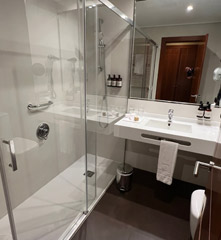 NH Collection Hotel Vigo, en suite